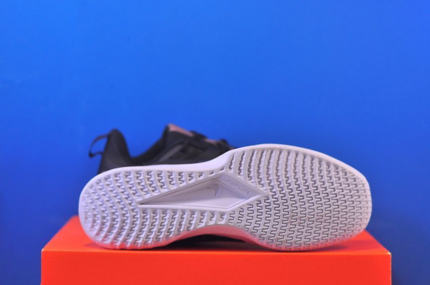 Кросівки Nike Vapor Lite Hc DC3431-033 DC3431-033 фото