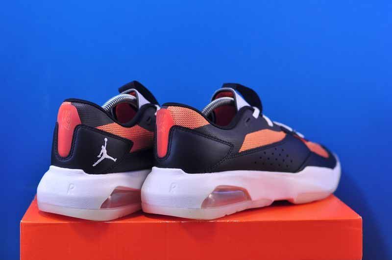Кросівки Nike Jordan Air 200E DC9836-808 фото