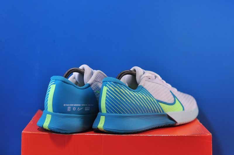 Тенісні кросівки Nike Zoom Vapor Pro 2 Hc DR6192-103 DR6192-103 фото Тенісні кросівки Nike Zoom Vapor Pro 2 Hc DR6192-103 DR6192-103 фото