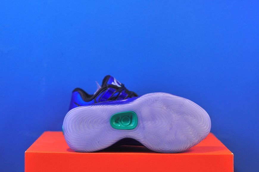Кросівки Nike KD 18 IB6684-400 IB6684-400 фото