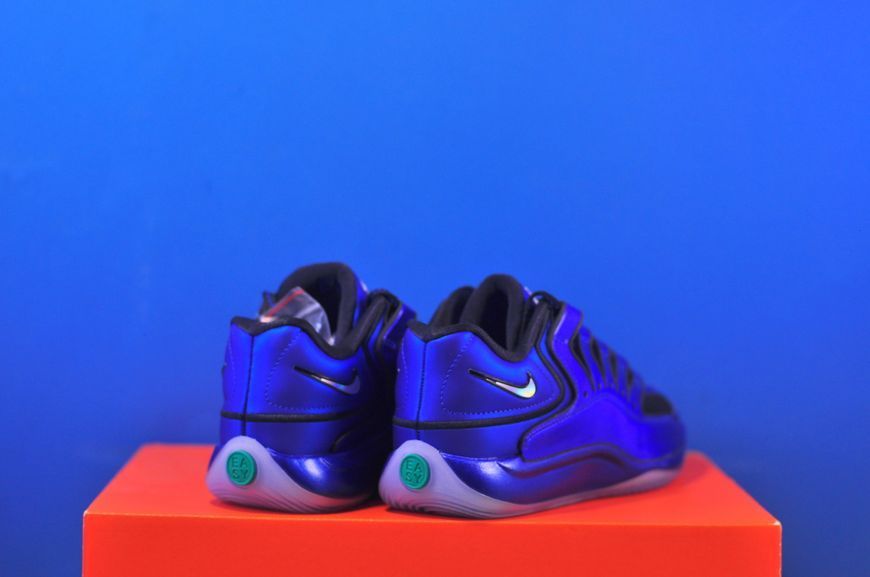 Кросівки Nike KD 18 IB6684-400 IB6684-400 фото