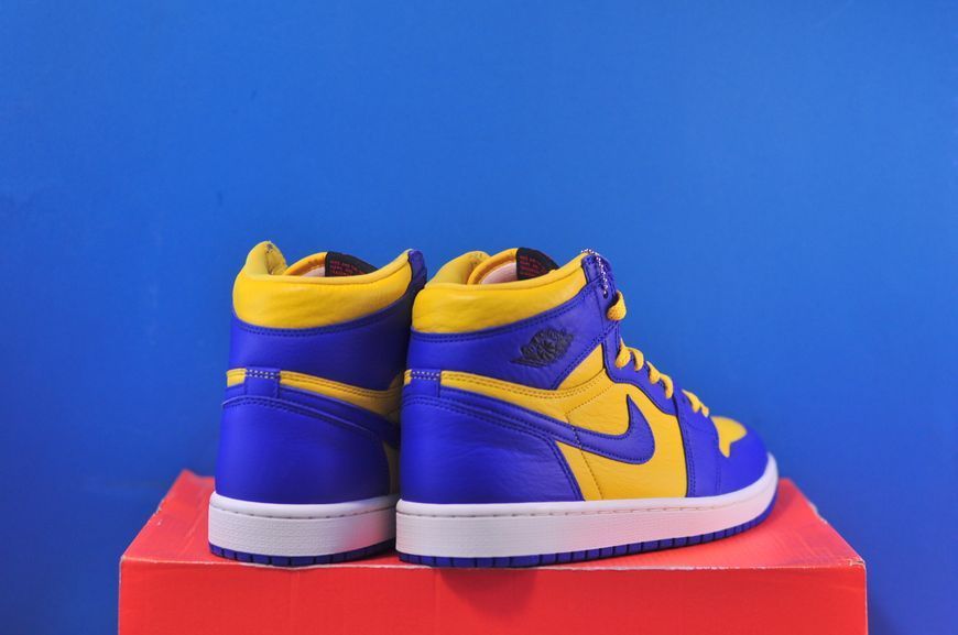 Кросівки Nike Air Jordan 1 Retro Hi OG "Reverse Laney" FD2596-700 фото