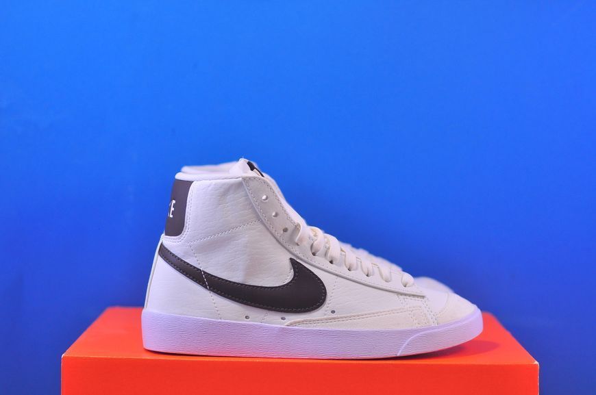 Кросівки Nike Blazer Mid 77 DQ4124-107 DQ4124-107 фото