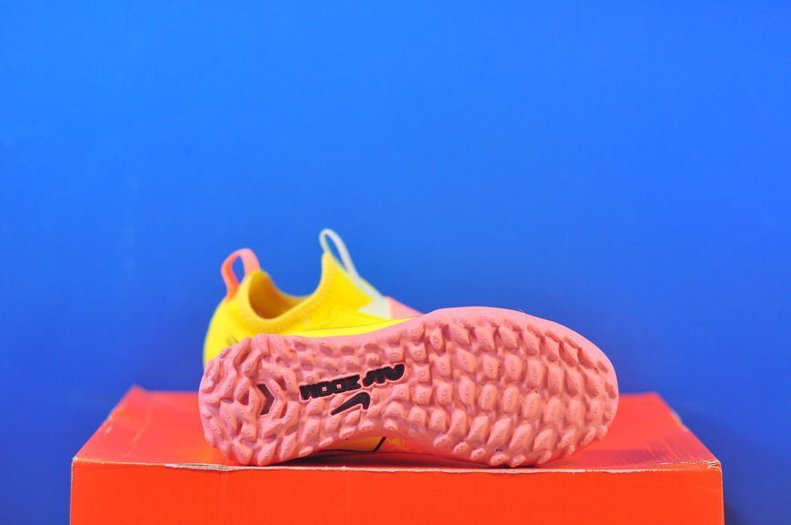 Сороканіжки Nike Zoom Vapor 15 TF Academy Yellow DJ5621-780 DJ5621-780 фото