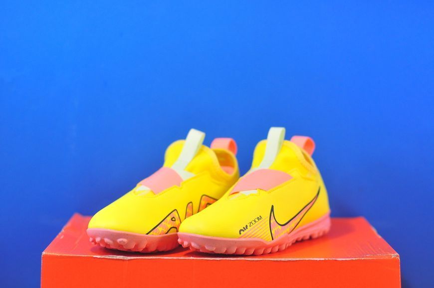 Сороканіжки Nike Zoom Vapor 15 TF Academy Yellow DJ5621-780 DJ5621-780 фото