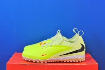 Сороканіжки Nike Phantom 6 Low TF  Academy Green HQ2038-800 HQ2038-800 фото