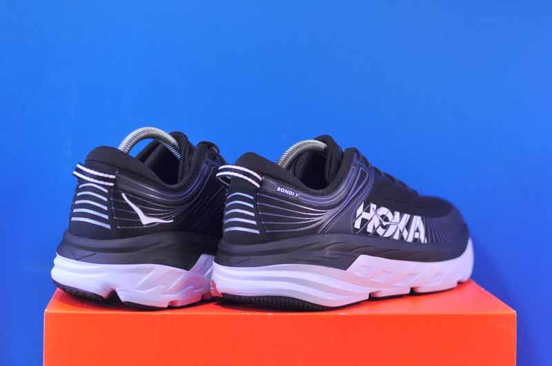 Кросівки Hoka One One Bondi 7 Wide 1110531-BWHT фото