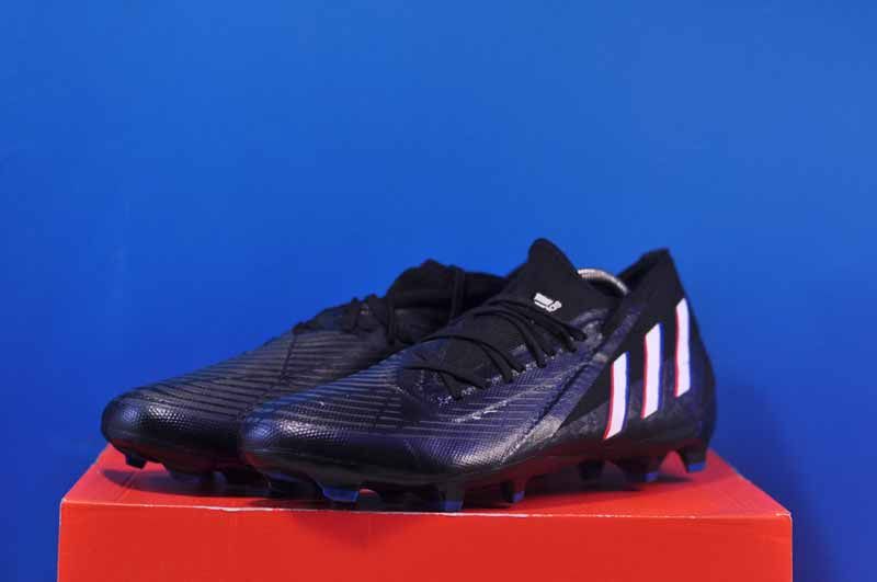 Бутси Adidas Predator Edge.3 FG GV9856 GV9856 фото