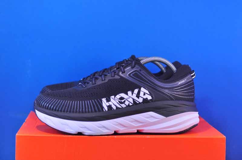 Кросівки Hoka One One Bondi 7 Wide 1110531-BWHT фото