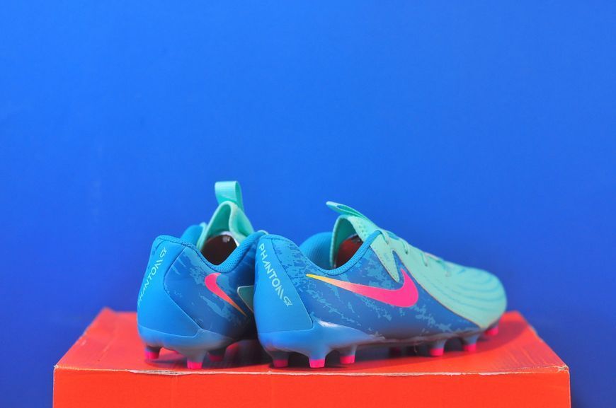 Бутси Nike JR Phantom GX 2 Academy LV8 FG/MG FQ7390-300 FQ7390-300 фото