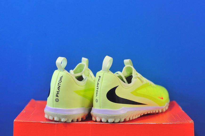 Сороканіжки Nike Phantom 6 Low TF  Academy Green HQ2038-800 HQ2038-800 фото