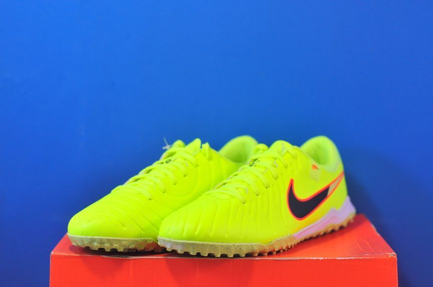 Сороканіжки Nike Tiempo Legend X Academy TF DV4342-701 DV4342-701 фото