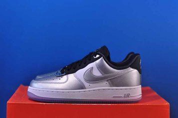Кросівки Nike Air Force 1 07 Se Metallic/White DX6764-001 DX6764-001 фото