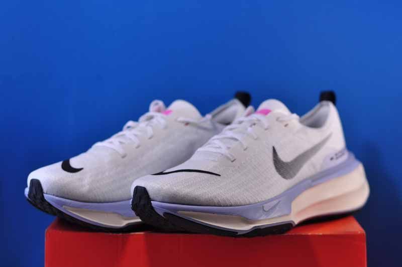Кросівки Nike Invincible 3 White DR2615-100 DR2615-100 фото