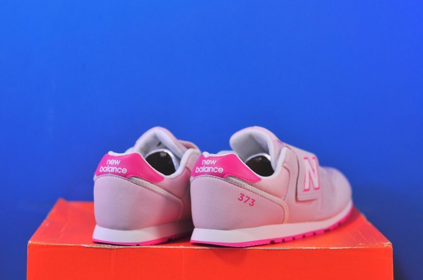 Кросівки New Balance 373 YZ373XU2 YZ373XU2 фото