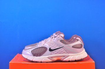 Кросівки Nike V5 Rnr HQ6411-201 HQ6411-201 фото
