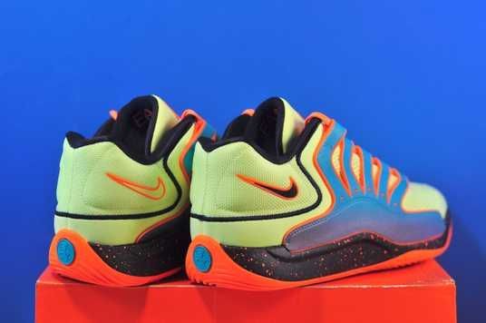 Кросівки Nike KD 18 HV1993-301 💛 ціна: 3 999 грн. 💙 Купити у Києві