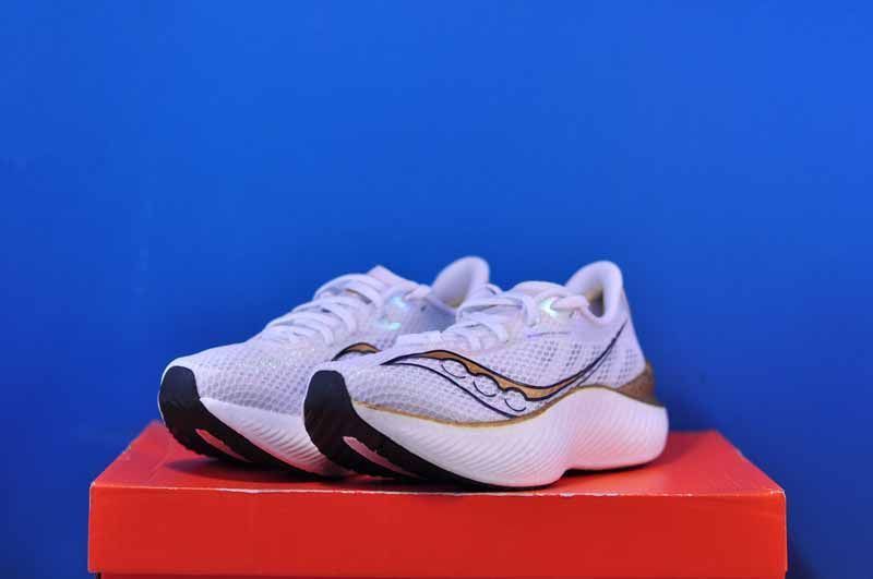 Кросівки Saucony Endorphin Pro 3 S10755-13 S10755-13 фото