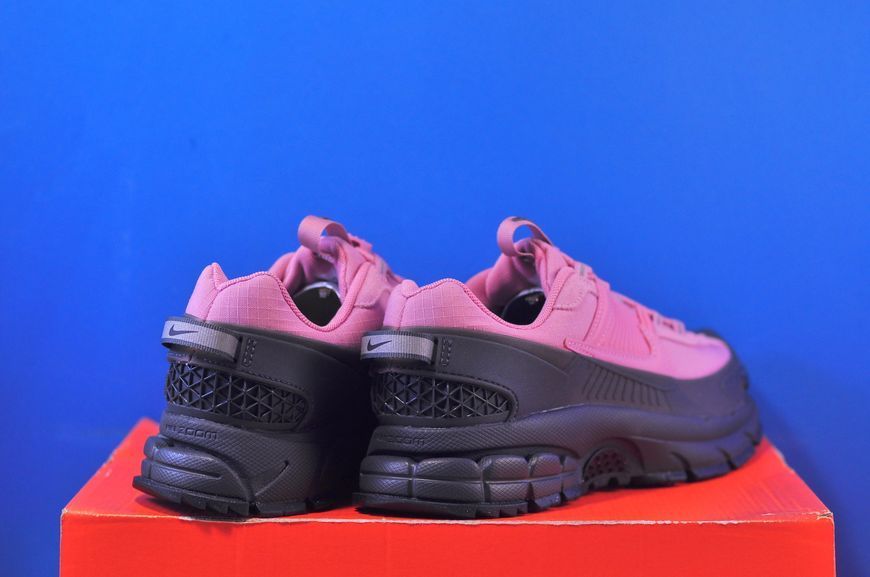 Кросівки Nike Zoom Vomero Roam 'Elemental Pink Anthracite' HQ2181-003 HQ2181-003 фото