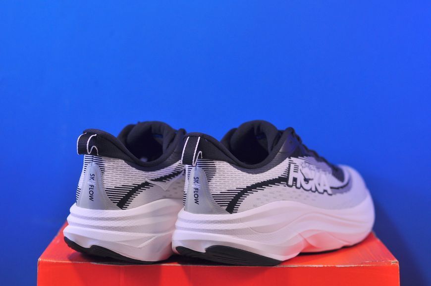 Кросівки Hoka One One Skyflow wide 1155118 BWHT 1155118 BWHT фото