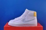 Кросівки Nike Blazer Mid 77 DX3070-100 DX3070-100 фото