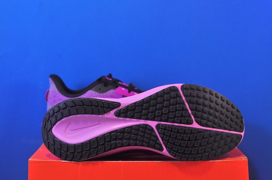 Кросівки Nike Vomero 17 FB1309-500 FB1309-500 фото