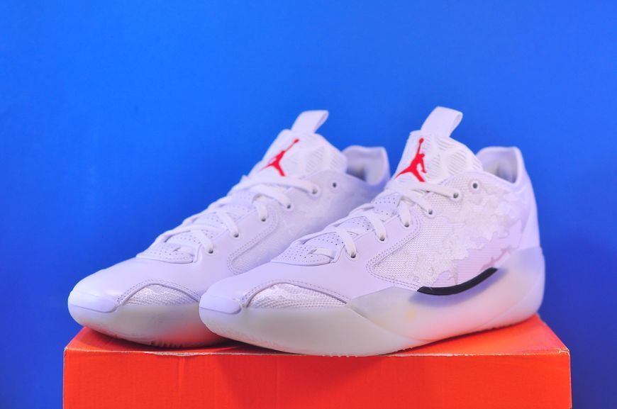 Кросівки Nike Air Jordan 39 White FQ0213-106 FQ0213-106 фото