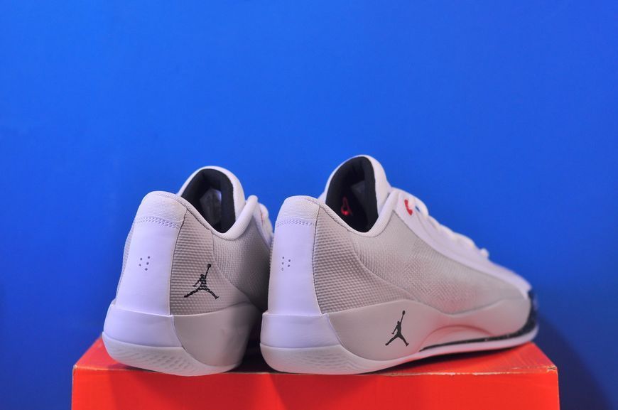 Кросівки Nike Jordan Luka .77 &ldquo;White Cement&rdquo; HF0806-103 HF0806-103 фото