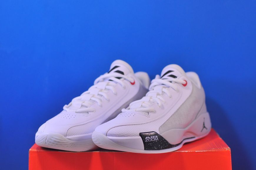 Кросівки Nike Jordan Luka .77 &ldquo;White Cement&rdquo; HF0806-103 HF0806-103 фото