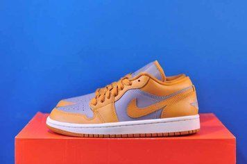 Кросівки Nike Air Jordan 1 Low DC0774-020 фото