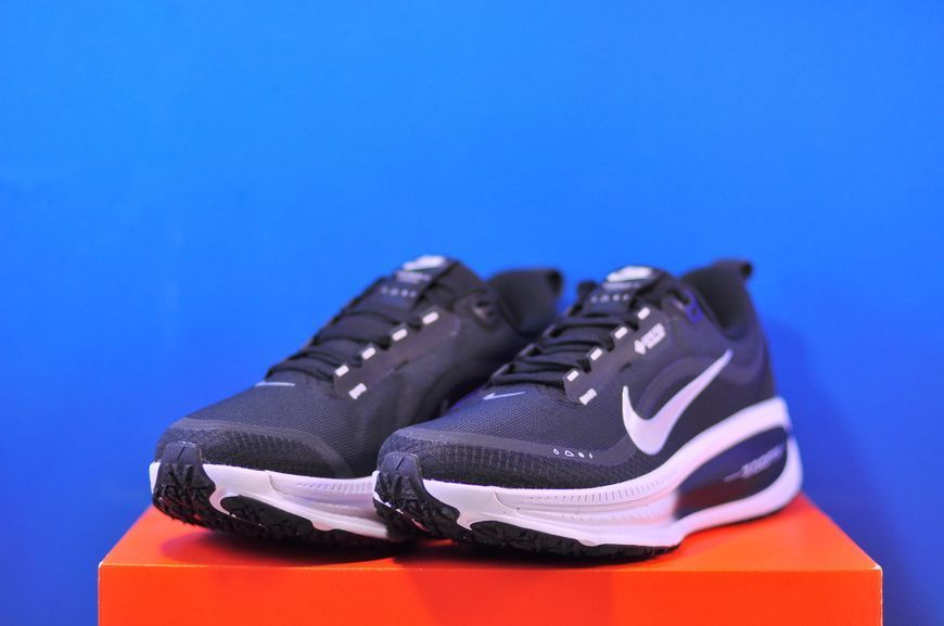 Кросівки Nike Vomero 18 Gore-Tex HQ7002-002 HQ7002-002 фото