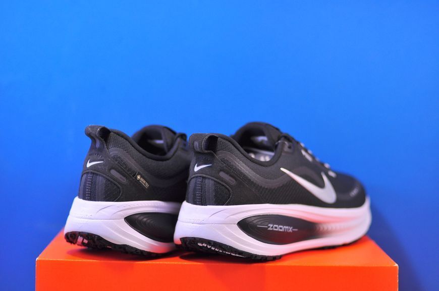 Кросівки Nike Vomero 18 Gore-Tex HQ7002-002 HQ7002-002 фото