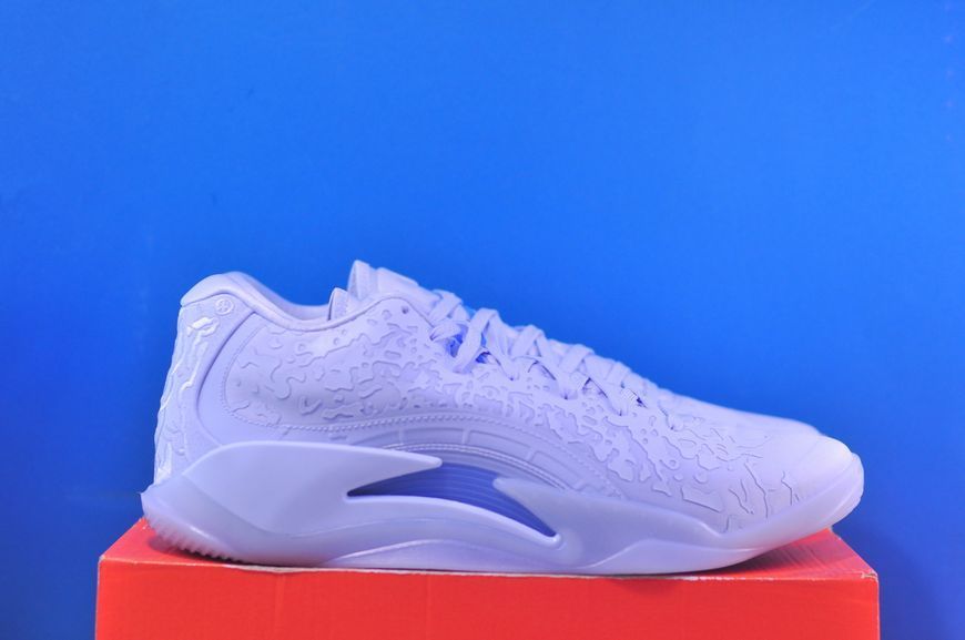 Кросівки Nike Zion 3 Light Blue DR0675-400 фото