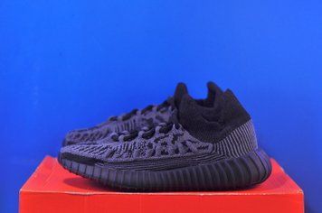 Кросівки Adidas Yeezy 350 V2 Cmpct Black IG9606 IG9606 фото
