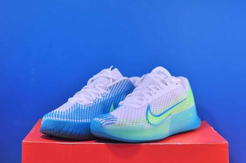 Тенісні кросівки Nike Zoom Vapor 11 Hardcourt DR6965-104 DR6965-104 фото