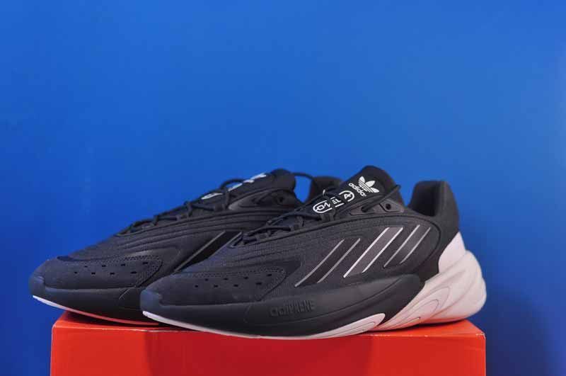 Кросівки Adidas Ozelia Black IE2001 IE2001 фото