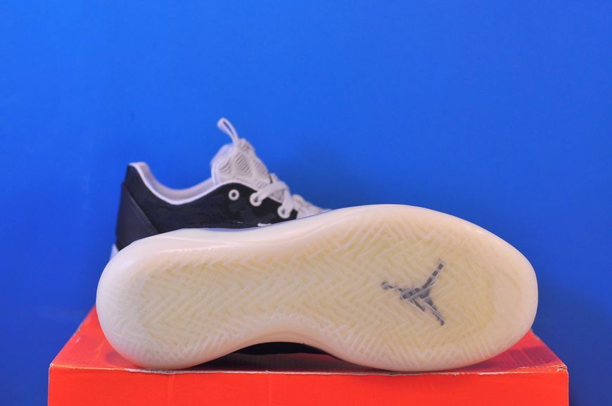 Кросівки Nike Air Jordan Xxxix Black FQ0213-010 FQ0213-010 фото