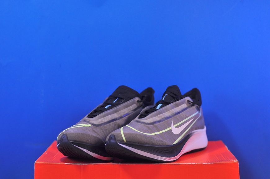 Кросівки Nike Zoom Fly 4 AT8241-710 AT8241-710 фото