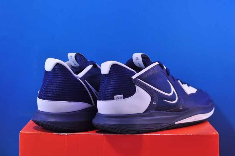 Кросівки Nike Kyrie Low 5 Midnight Navy DX6651-401 DX6651-401 фото