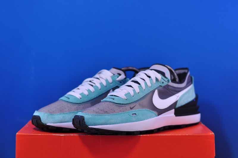 Кросівки Nike Waffle One SE DD8014-005 DD8014-005 фото
