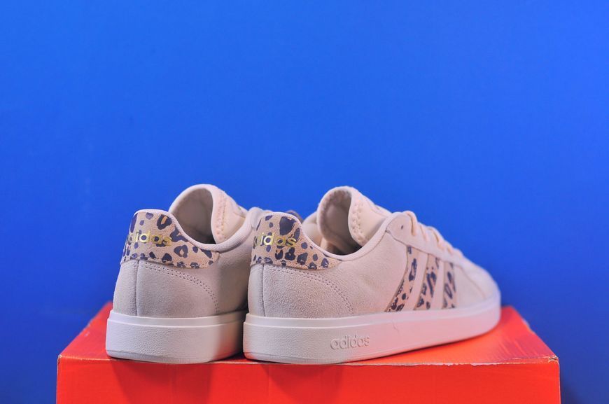 Кросівки Adidas Grand Court JQ1697 JQ1697 фото