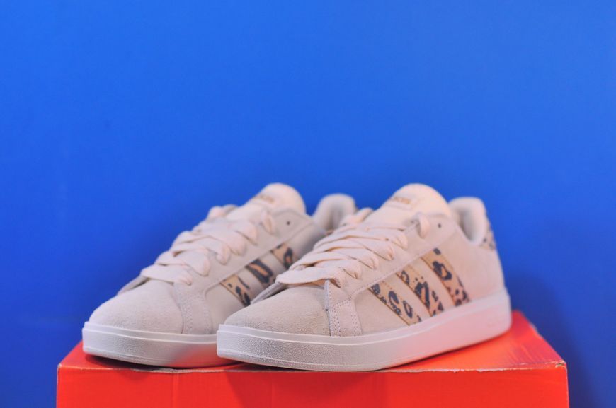 Кросівки Adidas Grand Court JQ1697 JQ1697 фото
