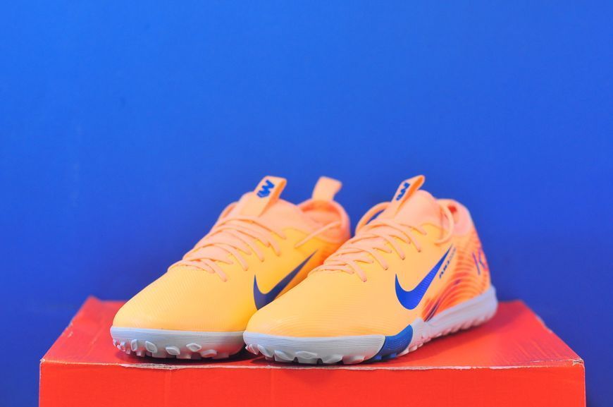 Сороканіжки Nike Zoom Vapor 16 Academy Km TF Orange FQ8285-801 FQ8285-801 фото