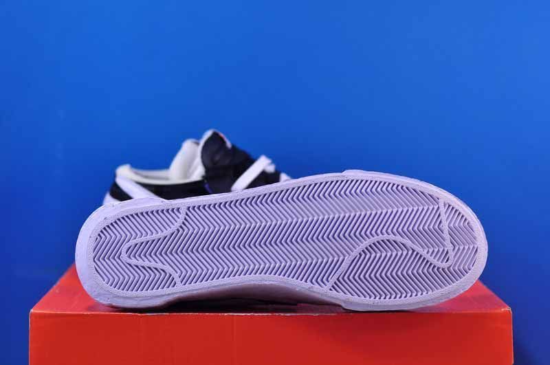 Кросівки Nike Blazer Low / Sacai DM6443-001 DM6443-001 фото
