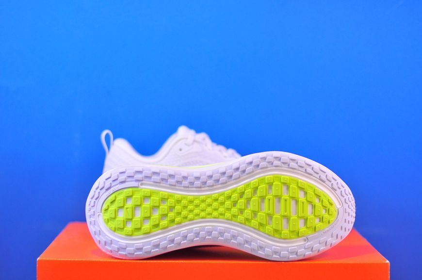 Кросівки Nike Vomero Plus HV8154-106 HV8154-106 фото