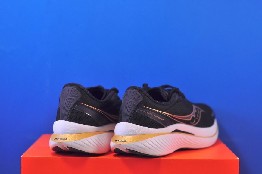 Кросівки Saucony Endorphin Speed 3 Black S10756-10 S10756-10 фото