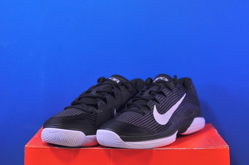 Тенісні кросівки Nike Zoom Vapor 12 HC  FV5554-001 FV5554-001 фото