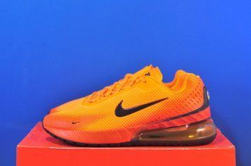 Кросівки Nike Air Max Phoenix Total Orange FZ5307-700 FZ5307-700 фото