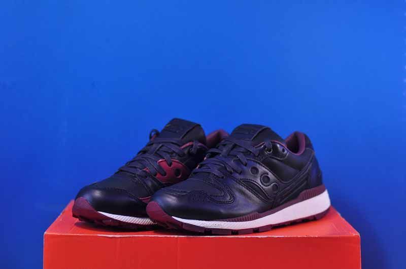 Кросівки Saucony Azura Black/Red S70486-1 S70486-1 фото