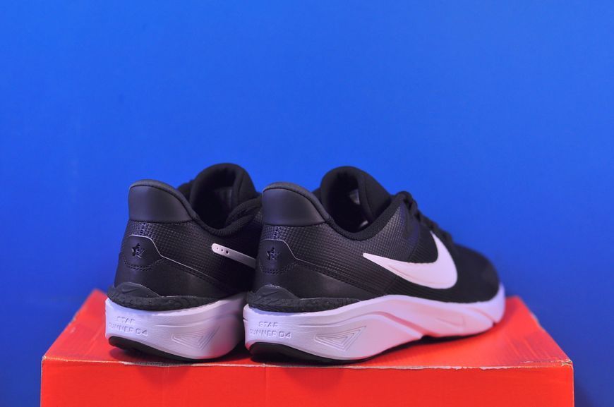 Кросівки Nike Star Runner 4 DX7615-001 DX7615-001 фото